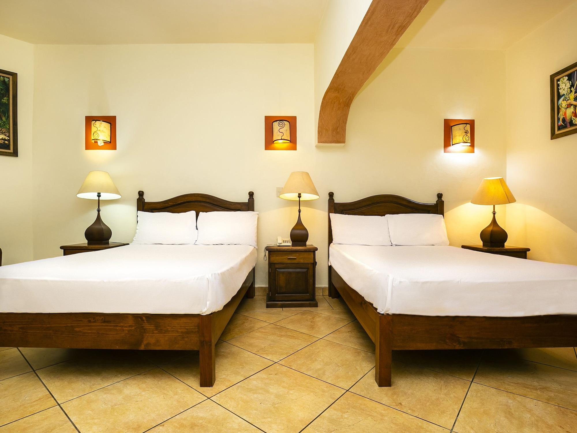 Hotel Casa Del Virrey & Suites Morelia Exterior foto