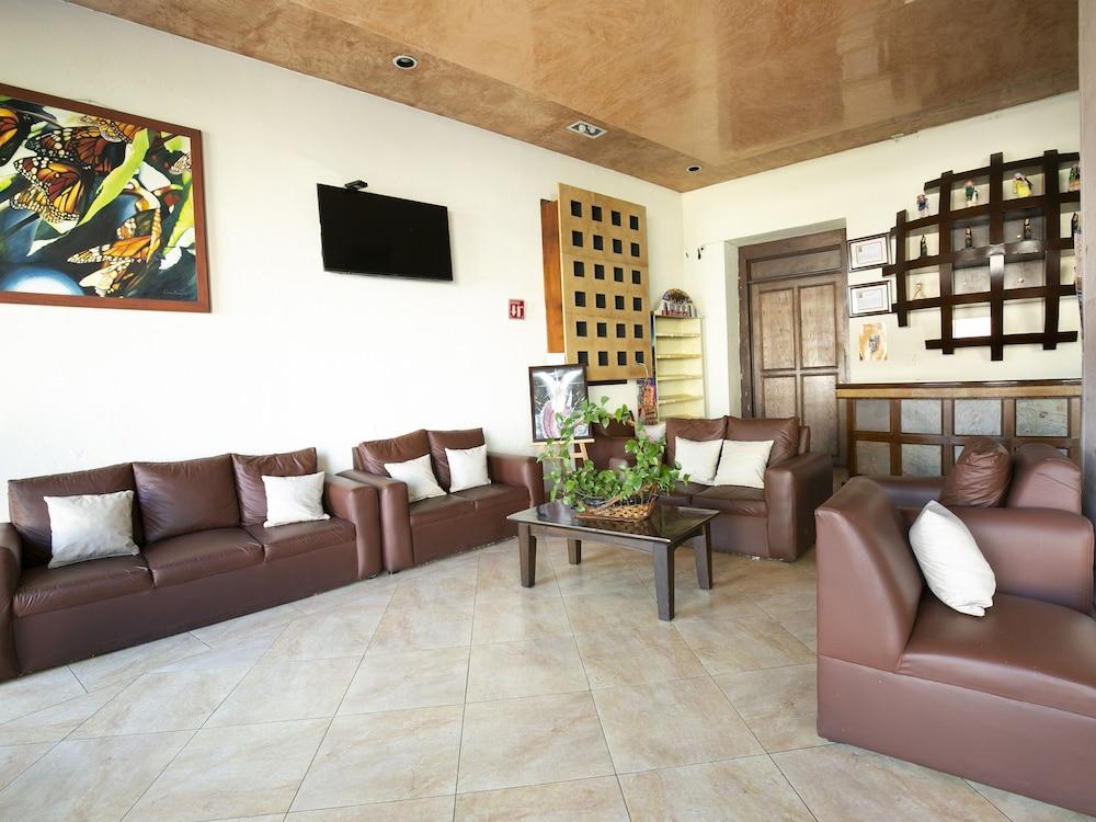 Hotel Casa Del Virrey & Suites Morelia Exterior foto