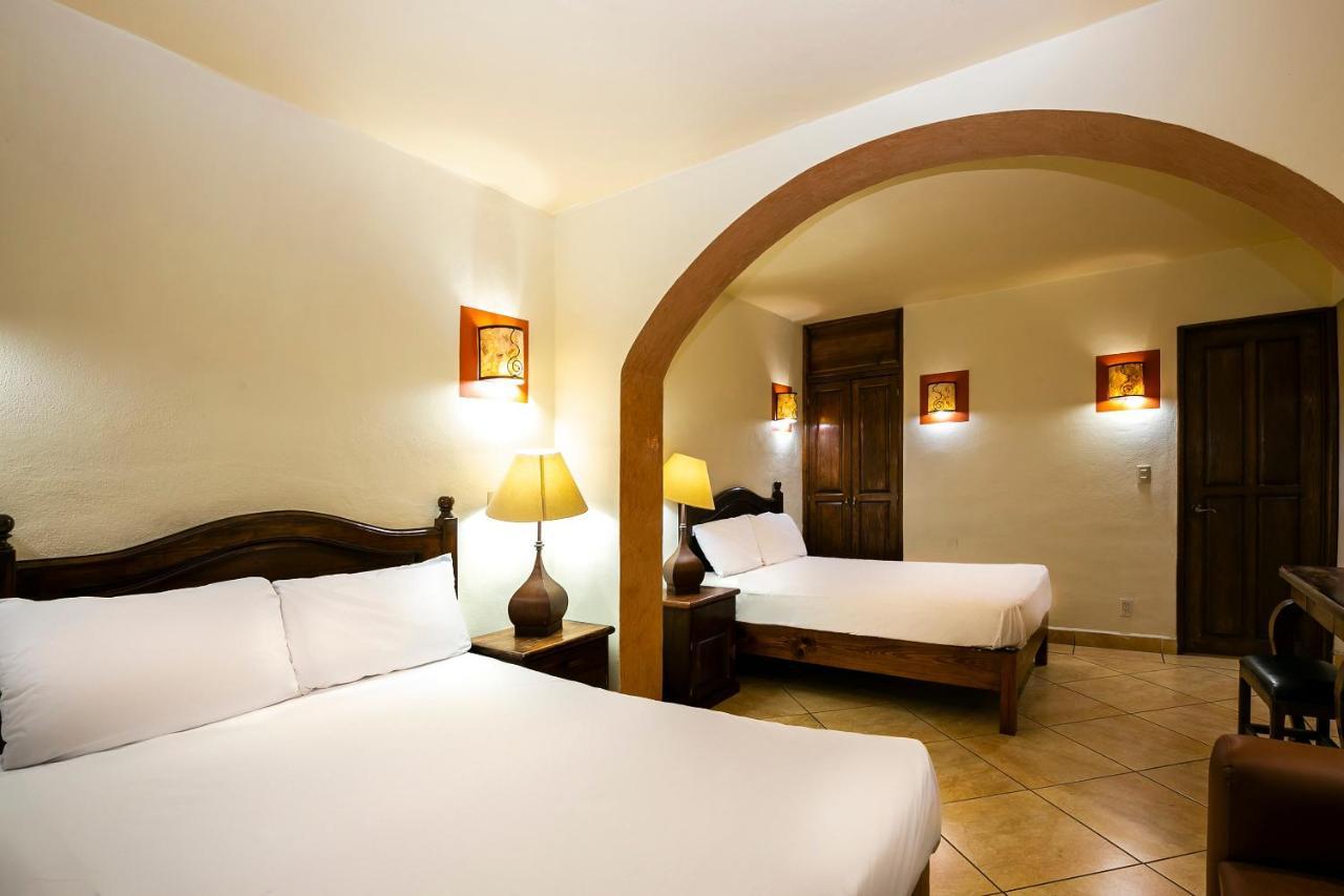 Hotel Casa Del Virrey & Suites Morelia Exterior foto