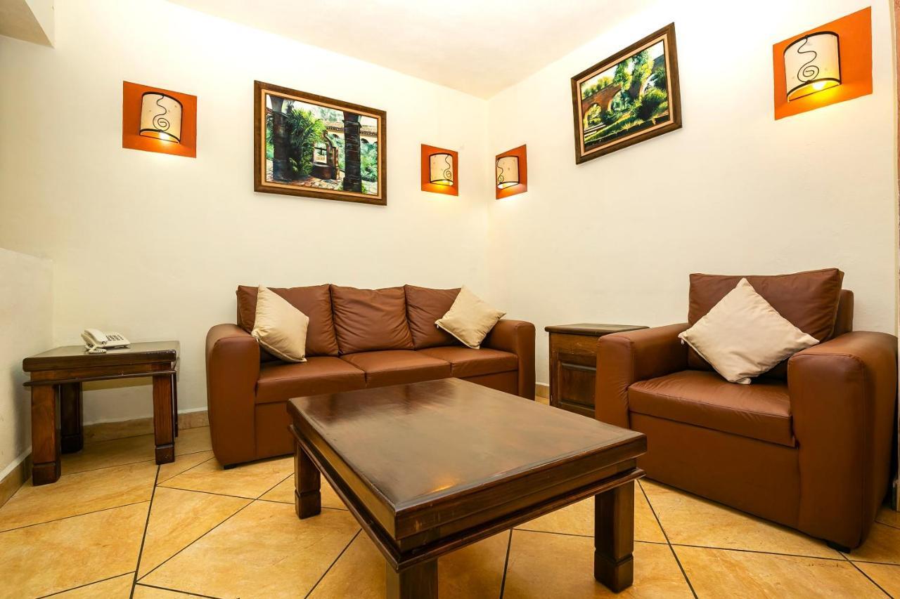 Hotel Casa Del Virrey & Suites Morelia Exterior foto
